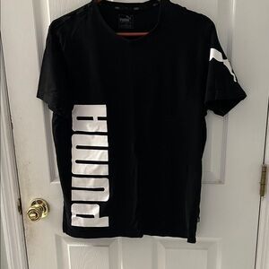 PUMA Black and White Graphic Tee, sz L